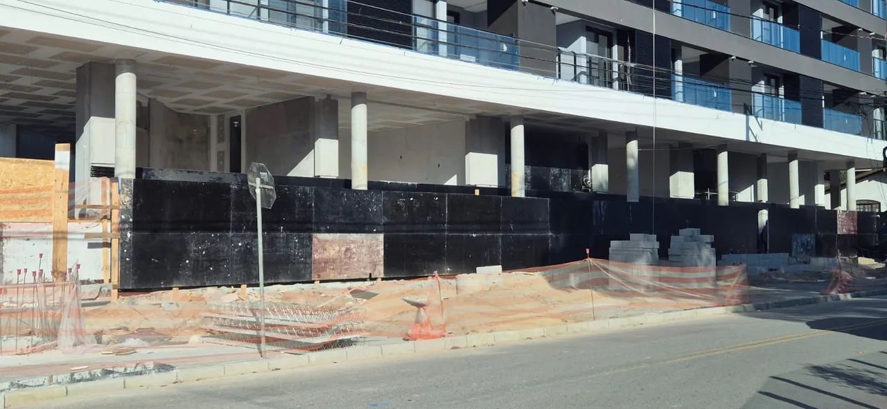 Loja Comercial com Mezanino para Alugar em Jurerê, Florianópolis. - Foto 3