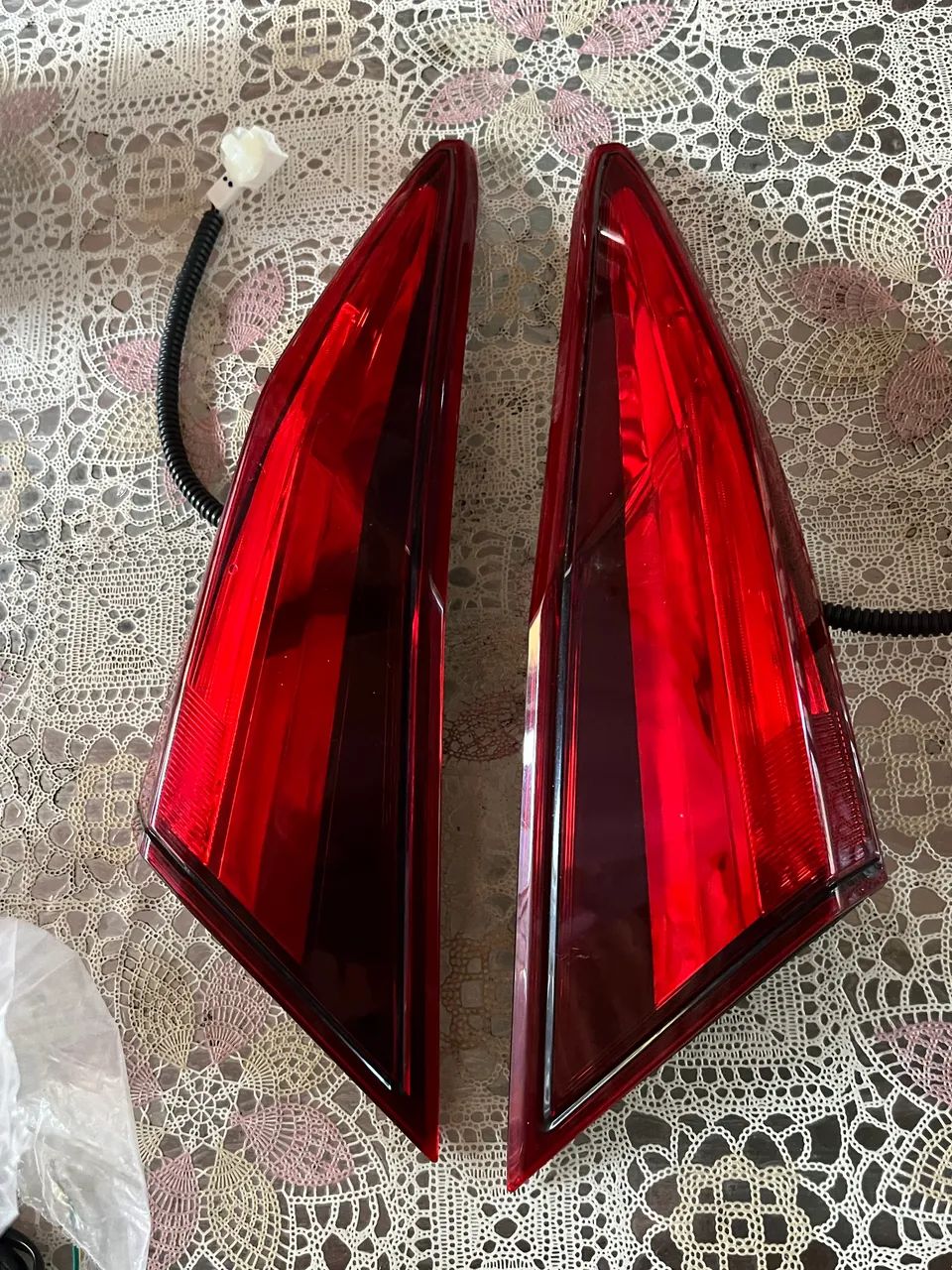 Vendo tampa traseira de farol civic esquerdo, farol esquerdo uno 