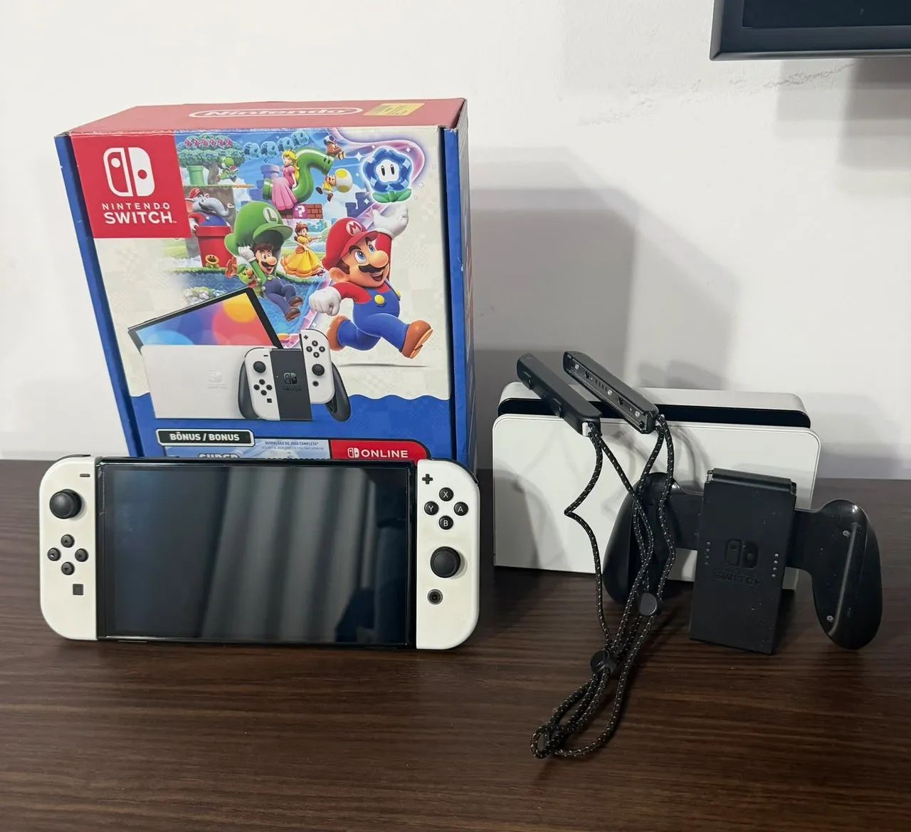 Nintendo Switch OLED Branco 64gb + Caixa  