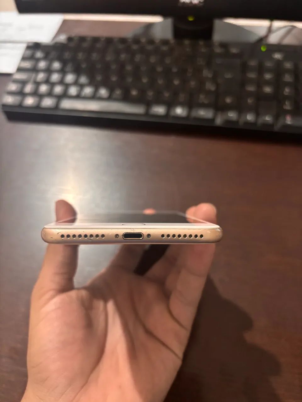 IPHONE 8 PLUS ROSE GOLD 64gb - Foto 2