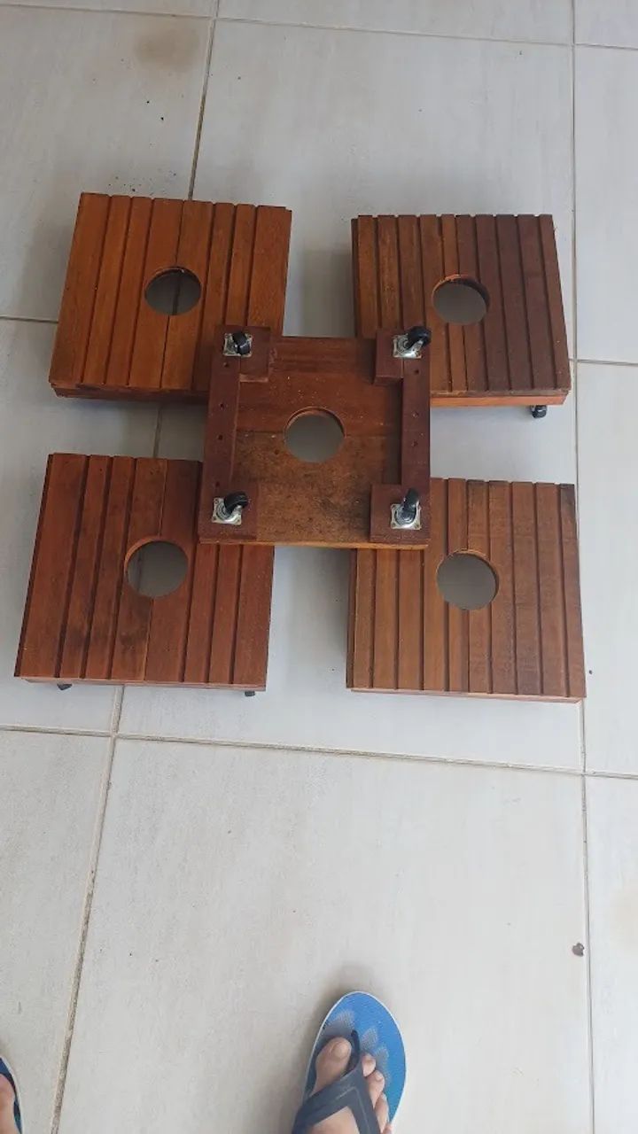 5 peças de suporte de madeira com rodinhas para vasos de flores - Foto 2