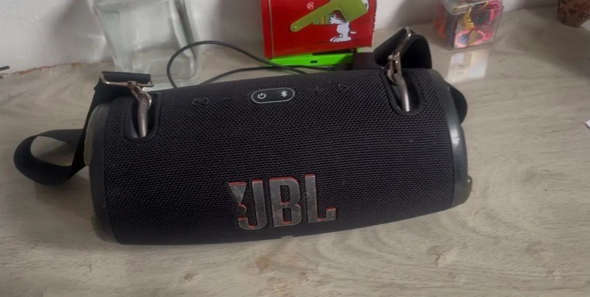 JBL Xtreme 3 conservada 