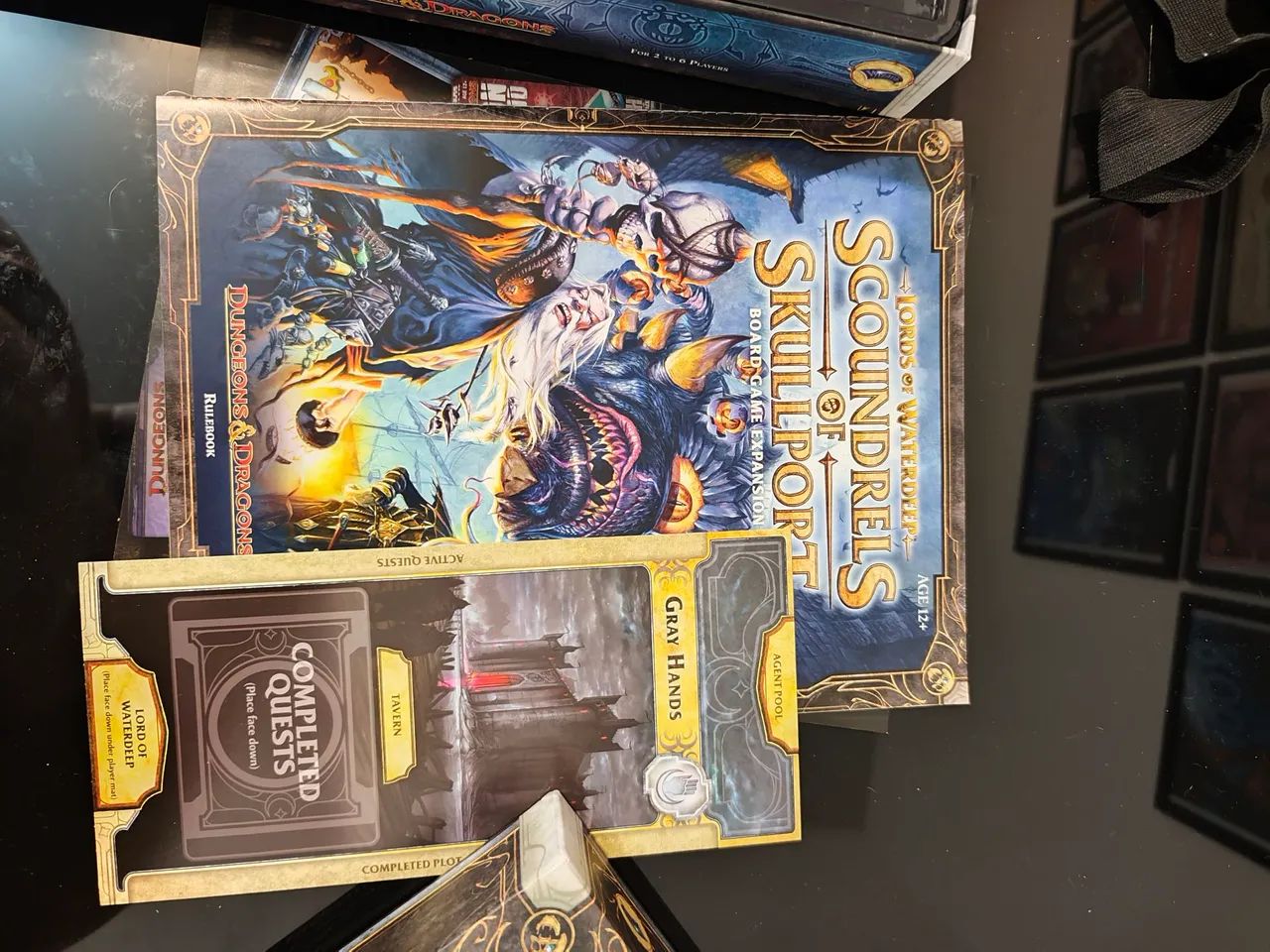 Scoundrels of SkullPORT - Expansão Lords of Waterdeep Board Game - Foto 4