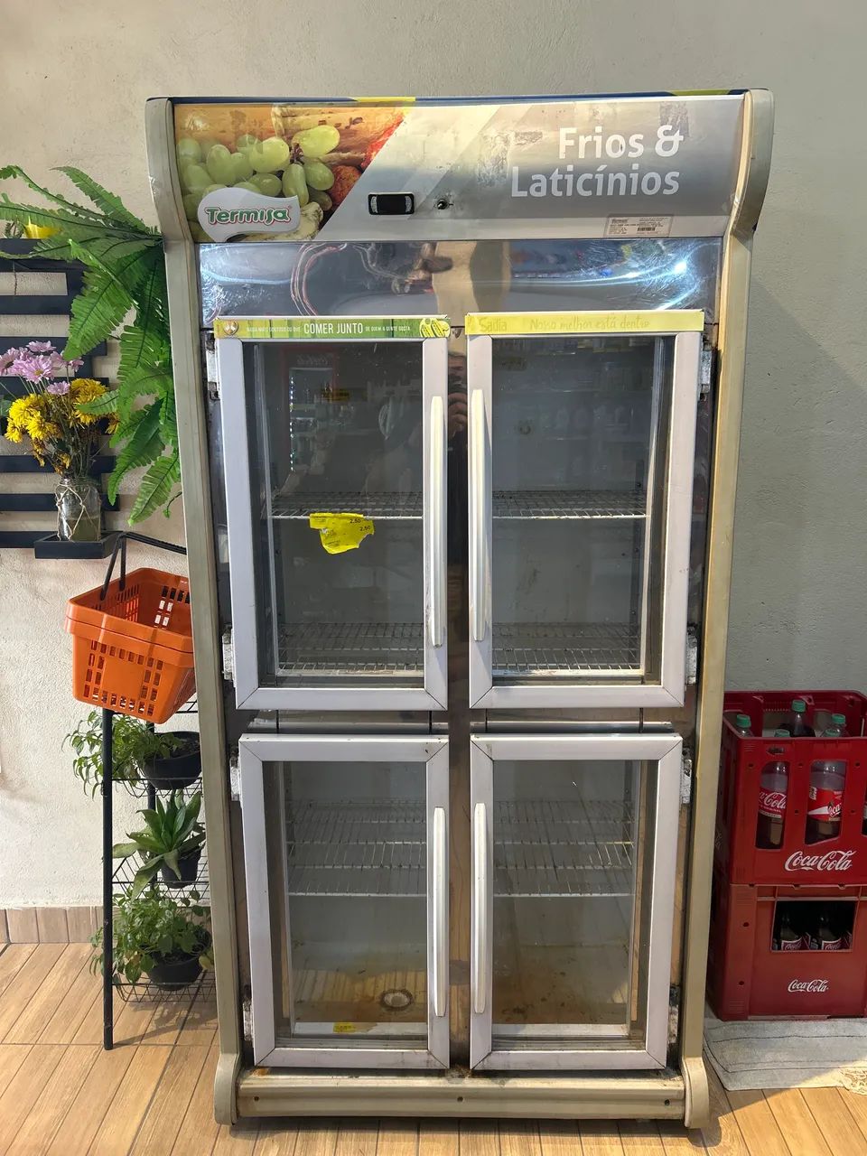 Freezer vertical termisa 4p