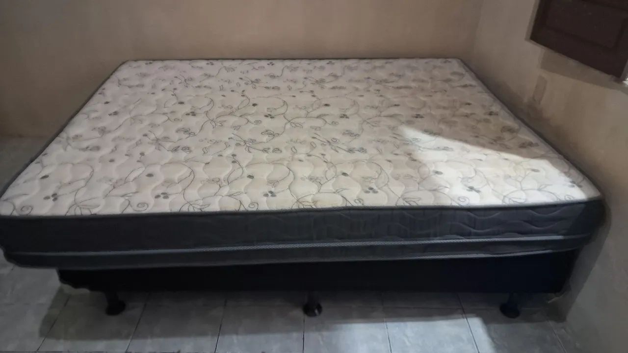 Colchão ortobom casal conservado gratis base box - Foto 2