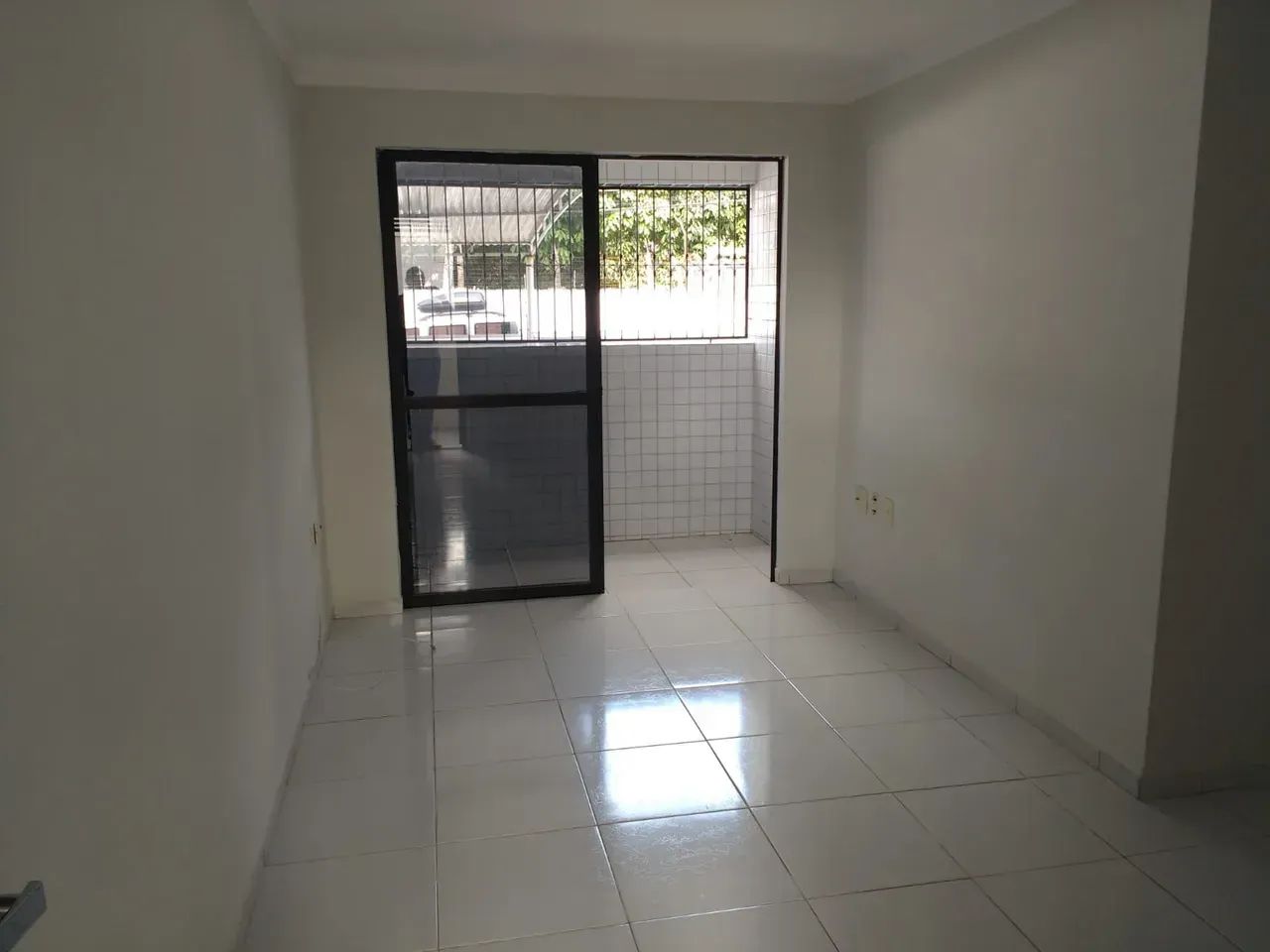 ALUGO APARTAMENTO TÉRREO COM PISCINA-COM 3 QUARTOS-BANCARIOS - Foto 4