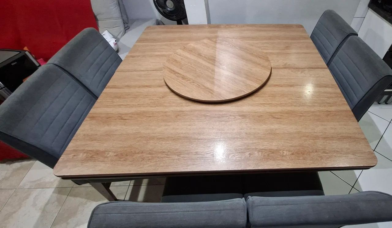 Mesa 6 cadeiras com tampo giratório 