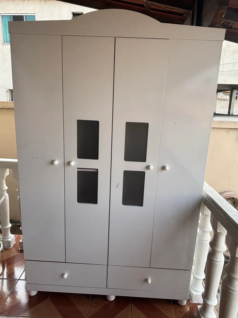 Guarda-roupa infantil 