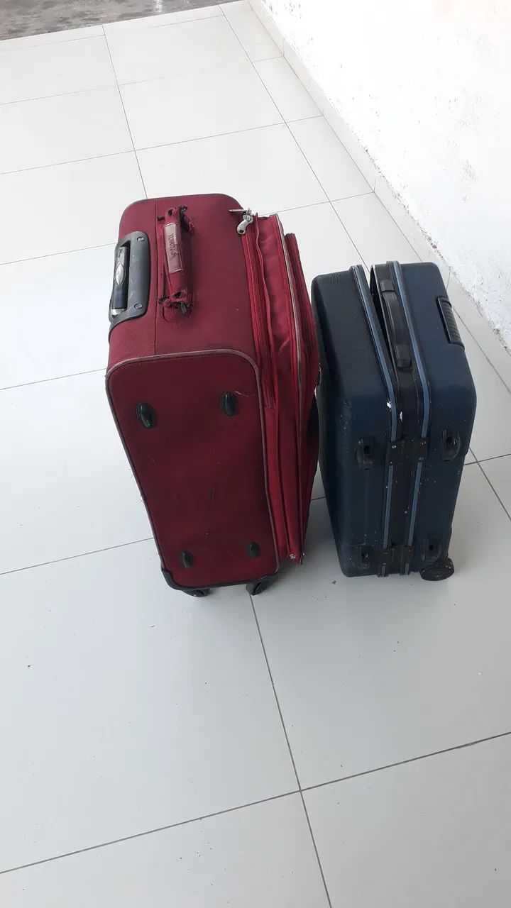 Vendo 2 malas ,100 reais cada uma  - Foto 5