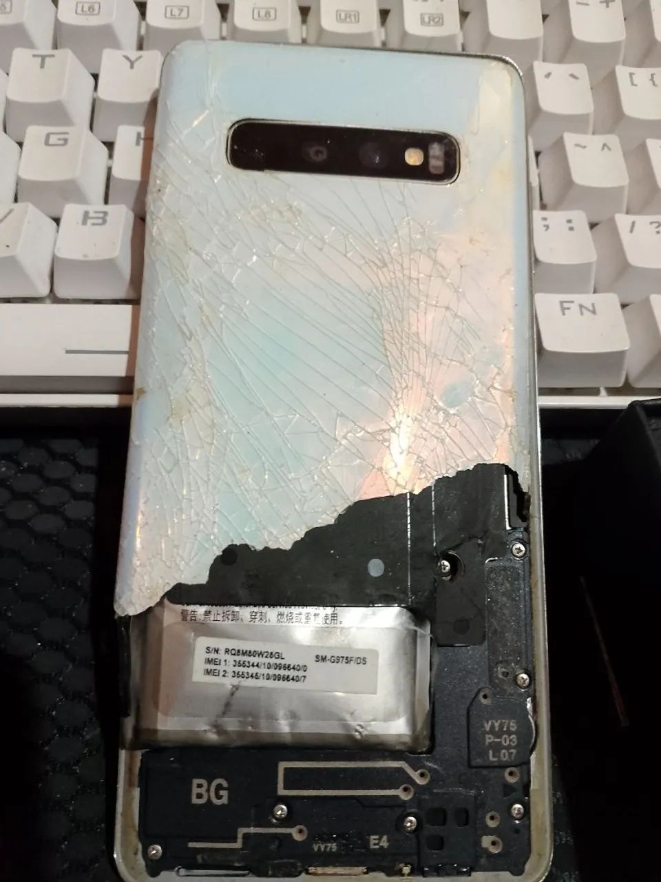 Samsung S10+ com defeito confira!! - Foto 3