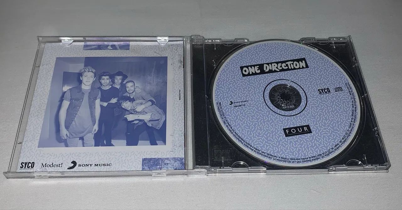 Cd One direction four impecável - CDs, DVDs etc - Várzea