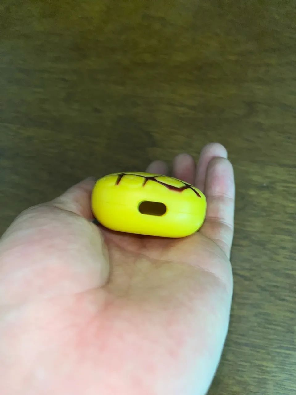 Case AirPods Apple modelo 1 e 2 abacaxi - Foto 4