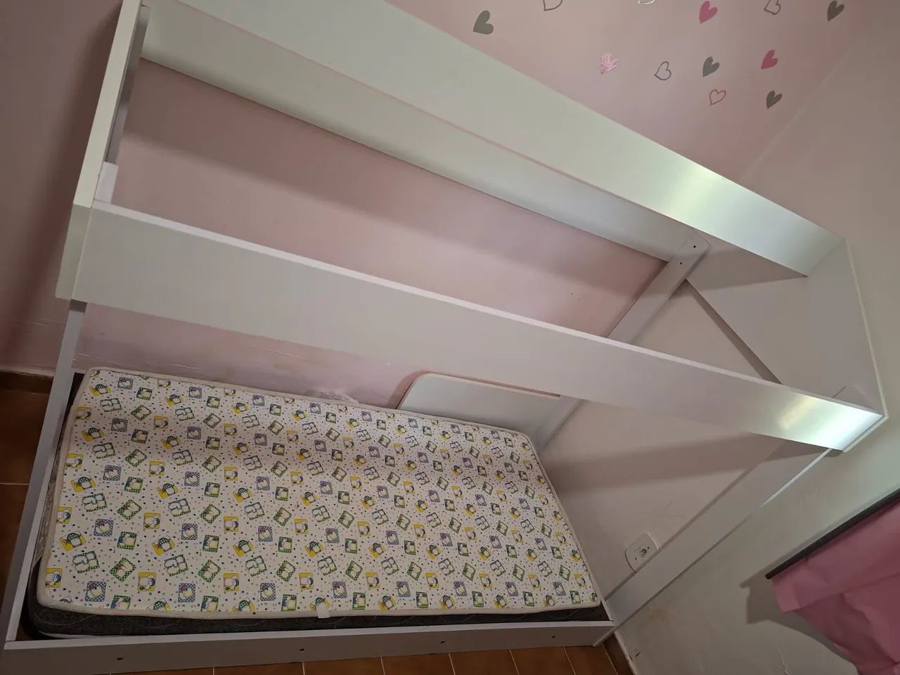 Cama montessoriana 