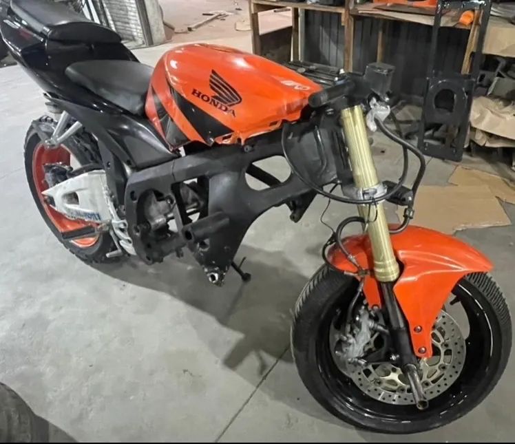 Peças da cbr 600rr 2006