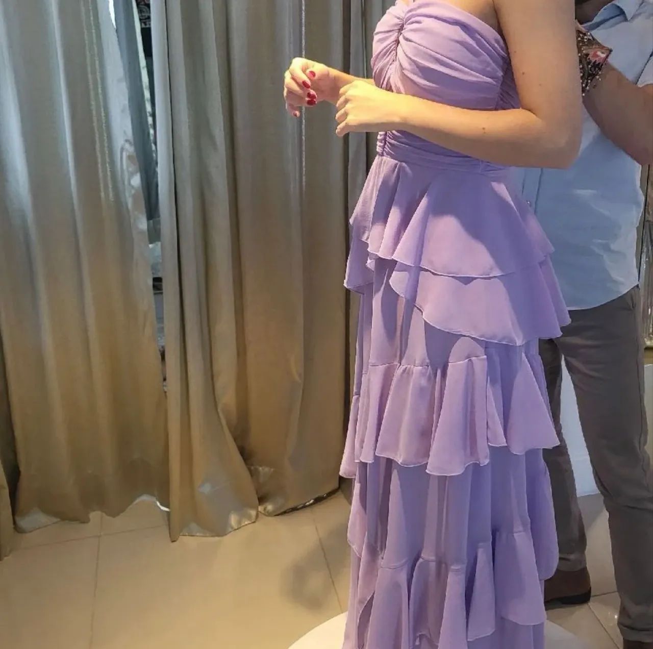 Vestido de madrinha lilás longo  - Foto 2