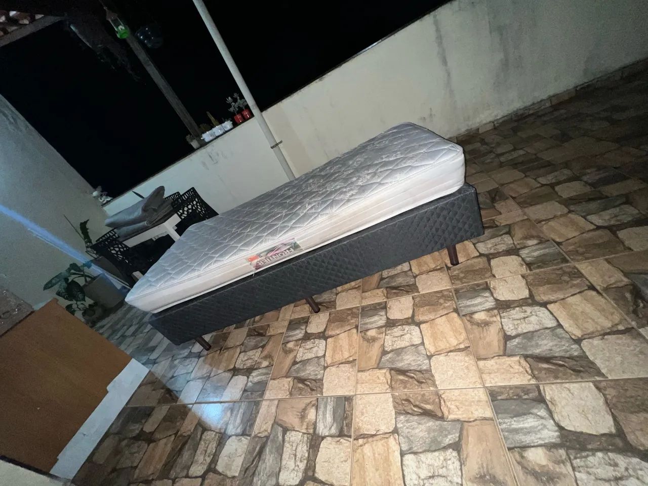 Cama de solteiro box + colchão  - Foto 2