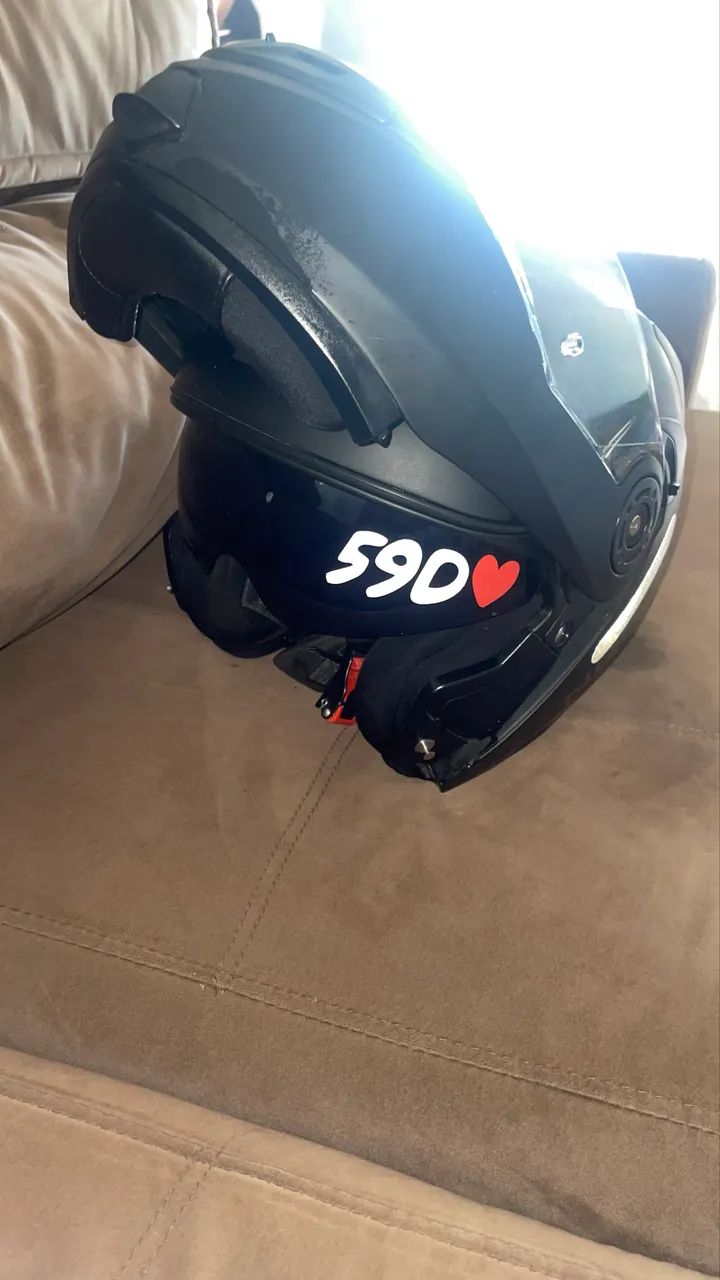 Capacete de ótima qualidade - Foto 4
