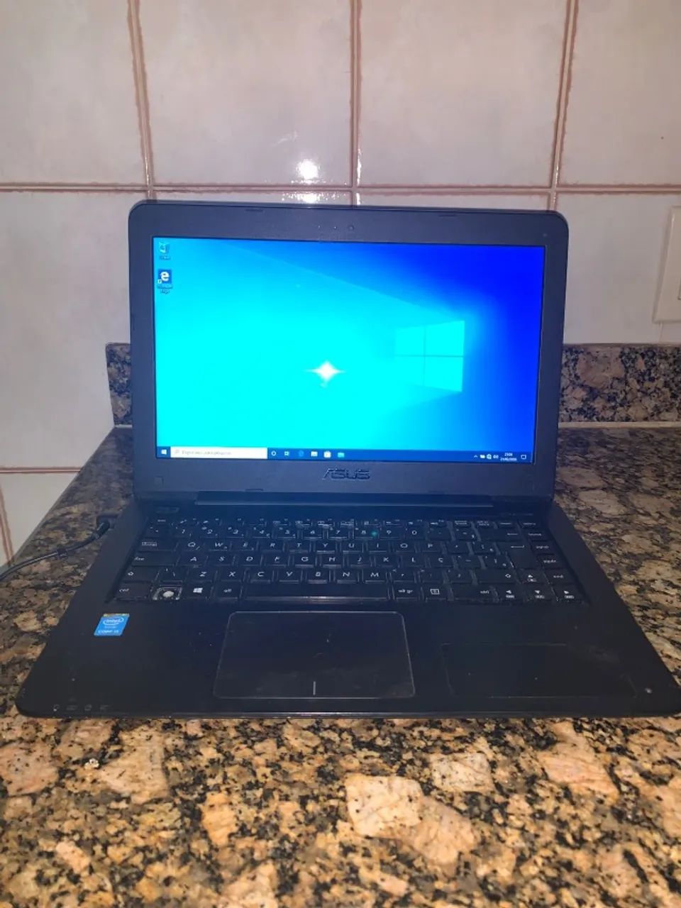 Notebook ASUS i5 5ª Geração - Windows 10 Pro