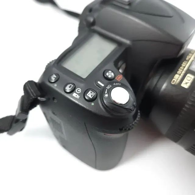 Nikon D90 com lente  Nikon18-200 - Foto 2