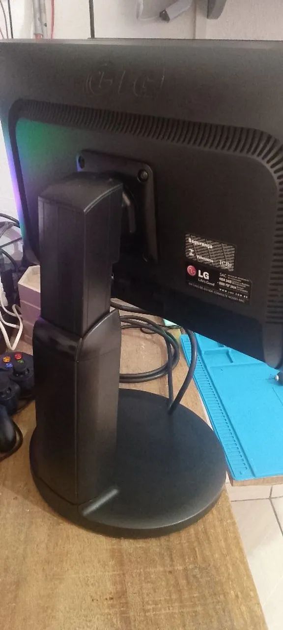 Monitor LG ( 19EB13 ) - Foto 2