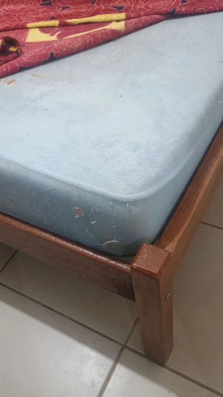 Cama e colchão de casal - Foto 3