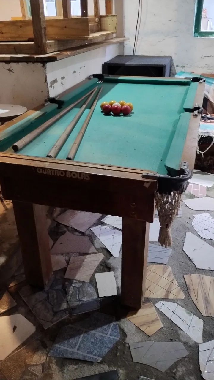 Mesa de sinuca Quatro Bolas