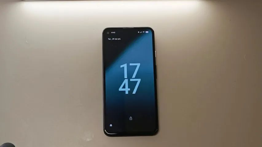 Google Pixel 4a 5G 6 GB RAM Tela OLED 6,2" Preto - Foto 3