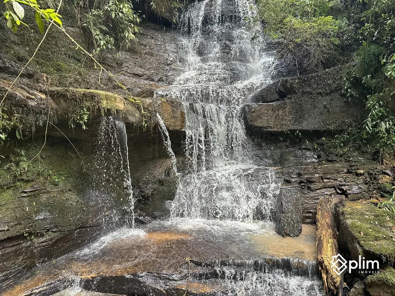 Sítio com RIO e Cachoeira em Alfredo Wagner  SC