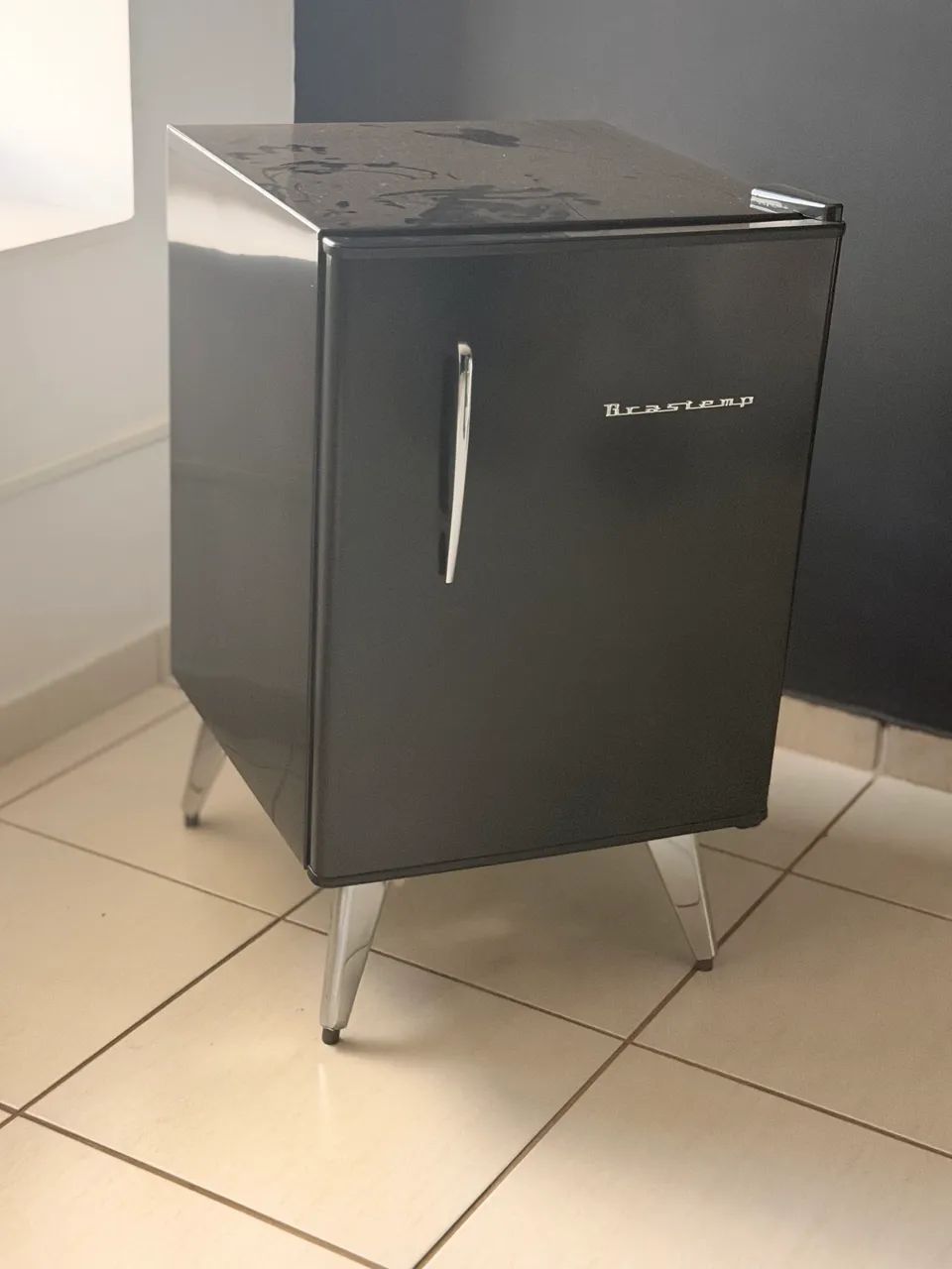 Frigobar Electrolux - semi novo! Perfeito estado! 