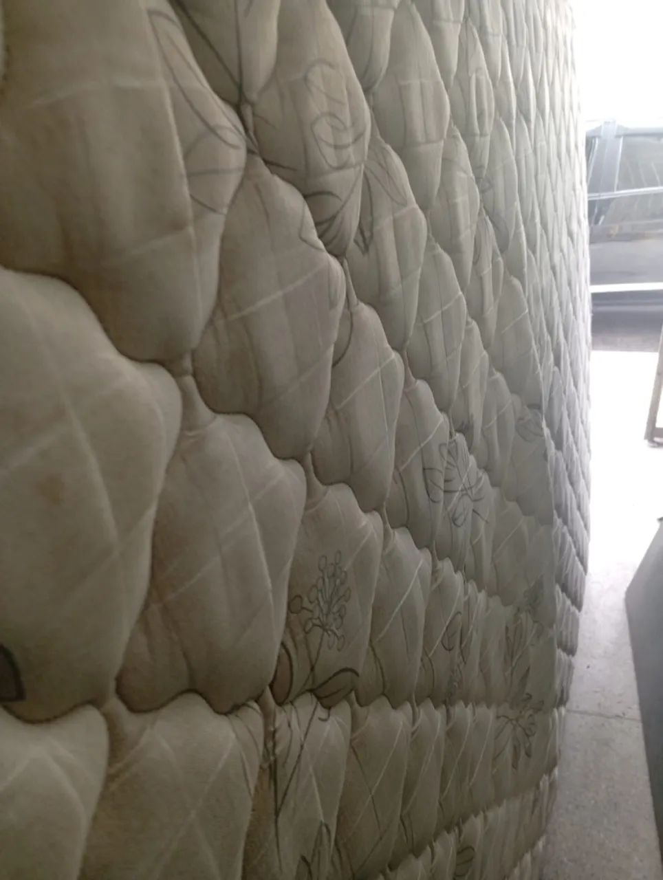 Colchão solteiro mola e espuma  - Foto 4