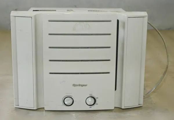 ar condicionado Springer 220v