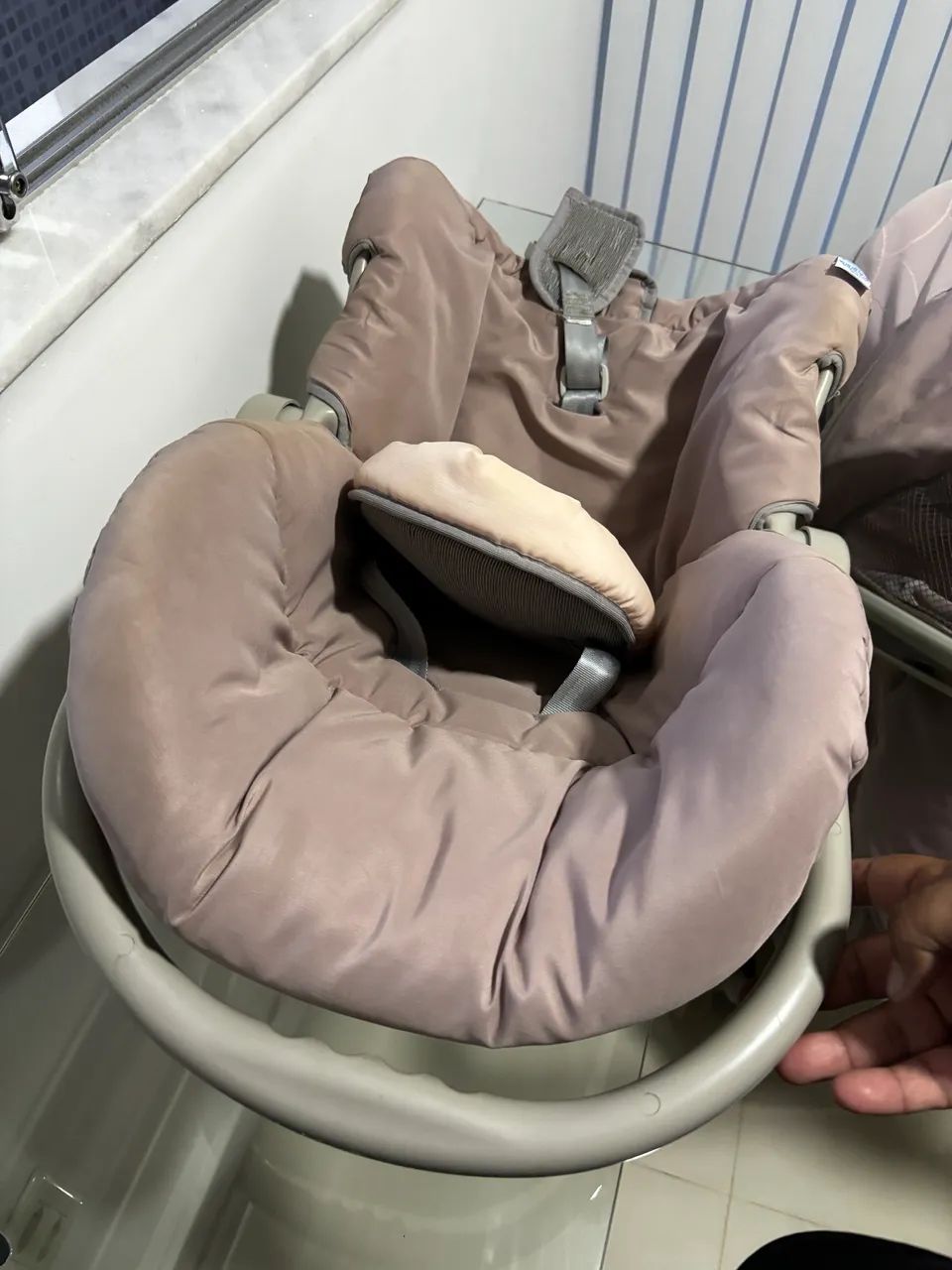 Carrinho de bebe com bebe conforto - Foto 3