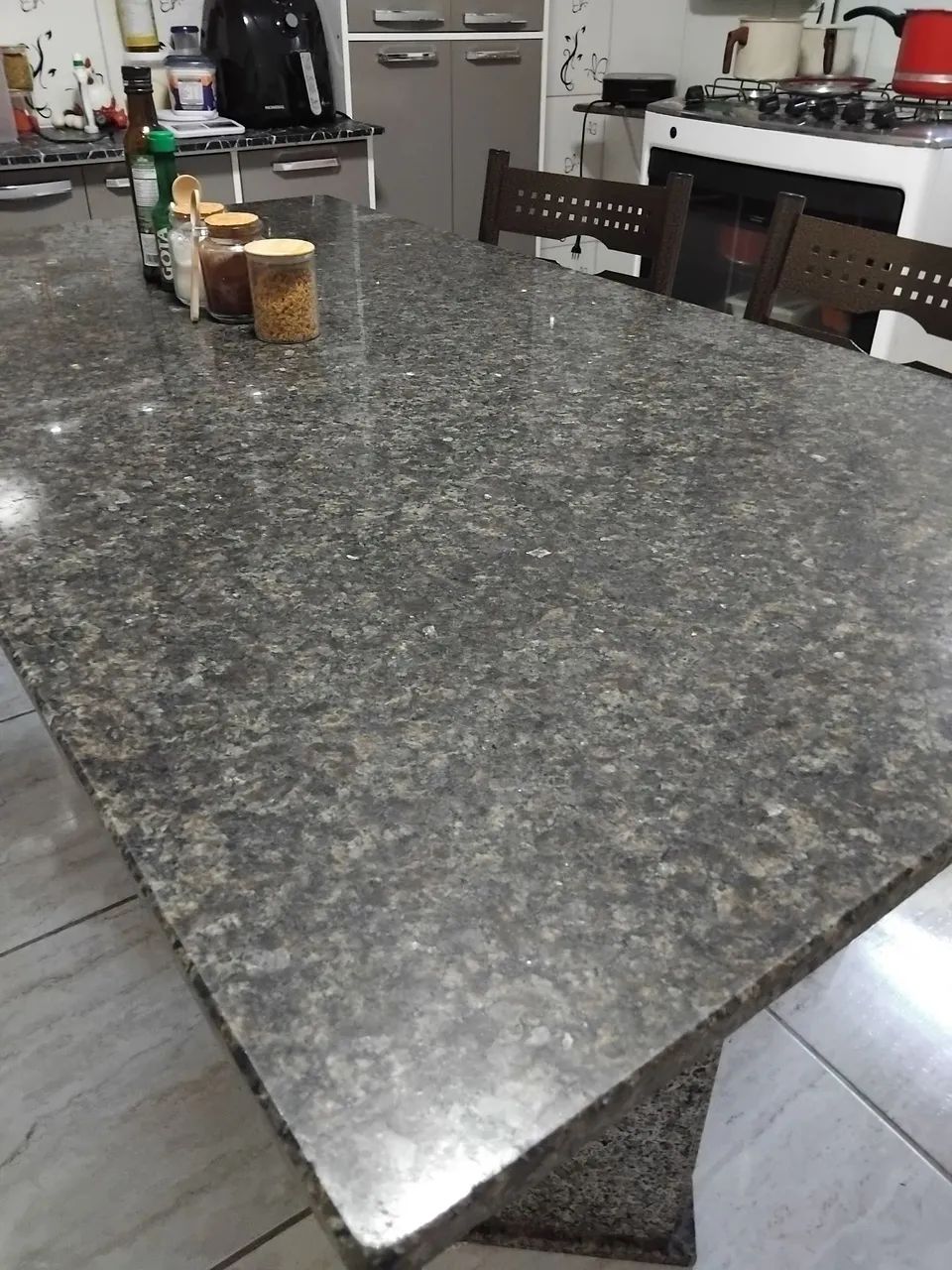 Mesa de granito 600