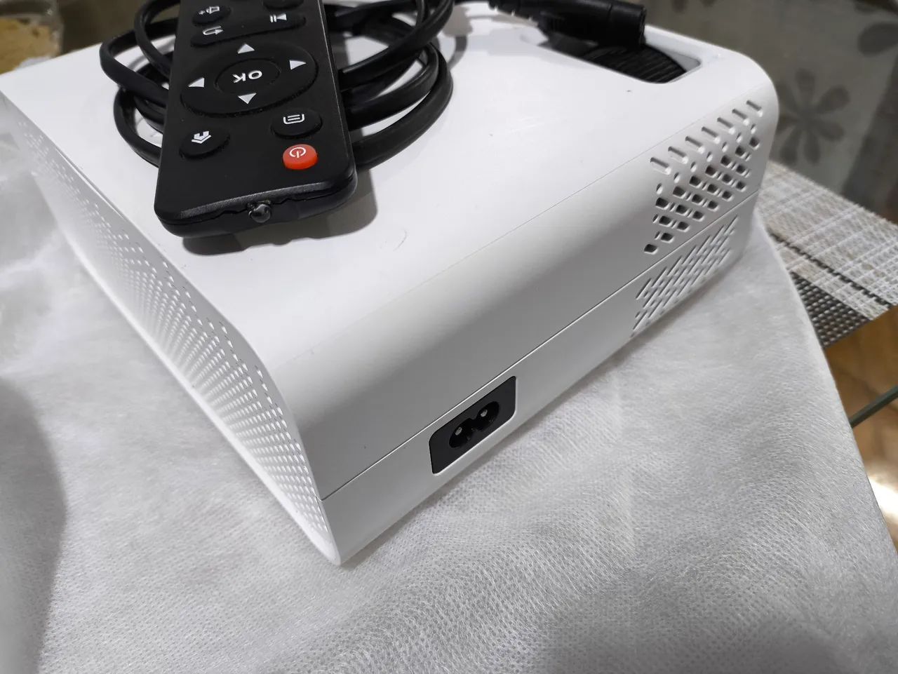 Projetor mibo 2800 lúmens  - Foto 4
