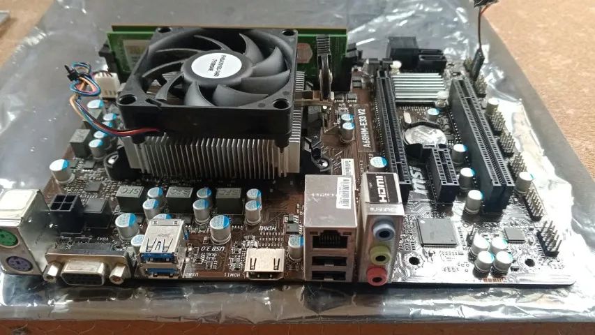 Kit AMD A4-6300 com 8 gigas DDR3 placa mãe A68HM-E33 V2 NOVA - Foto 4