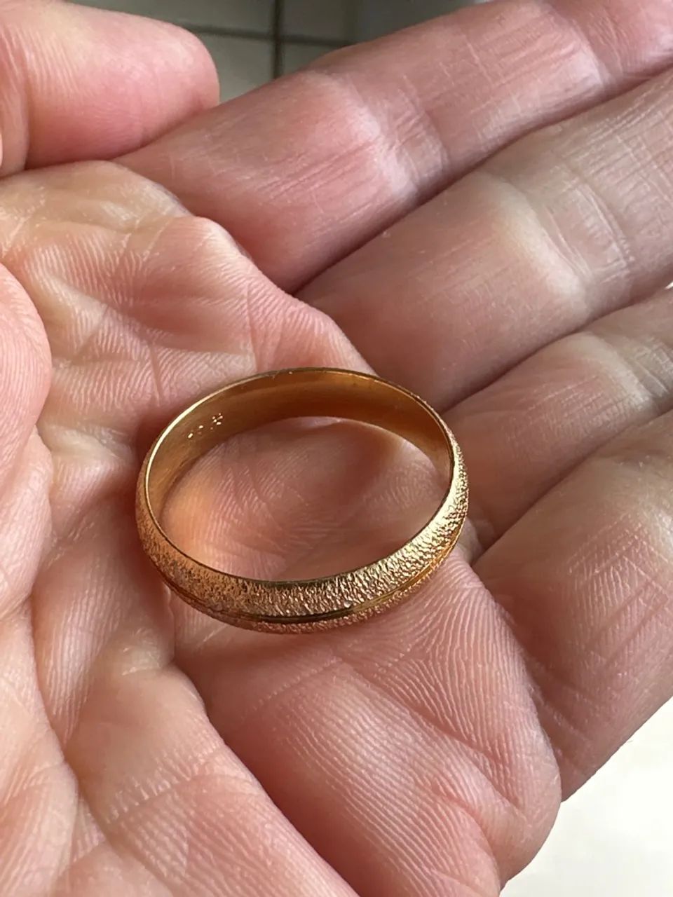 Anel aliança Rommanel banhado a ouro 