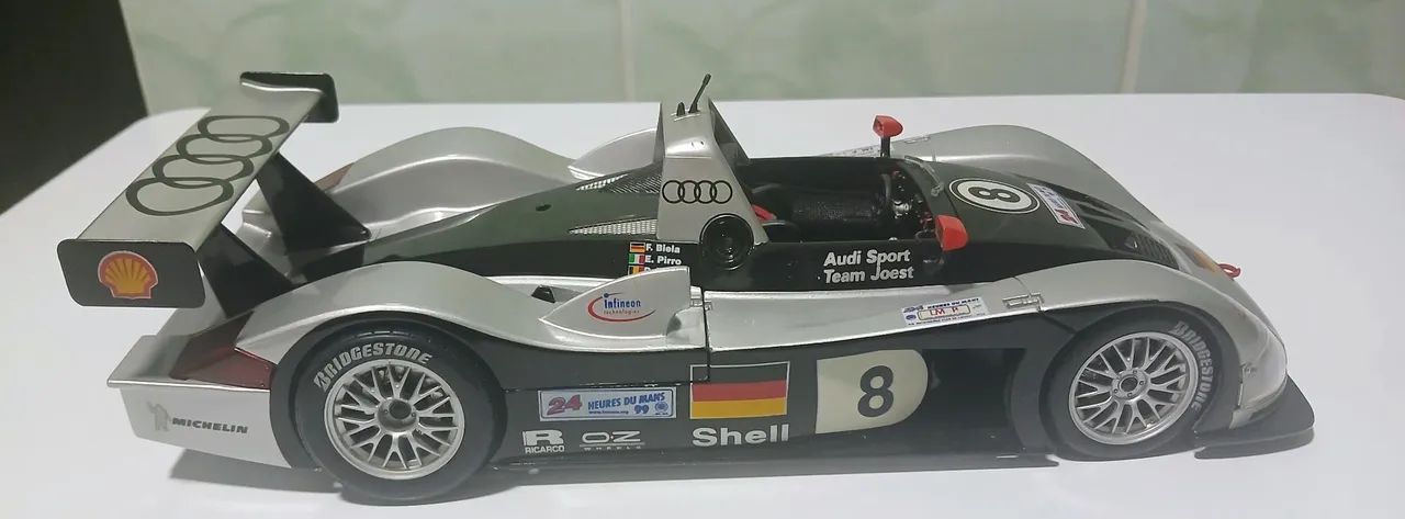 Miniatura 1/18 Audi R8 LE MANS 1994 - Foto 3