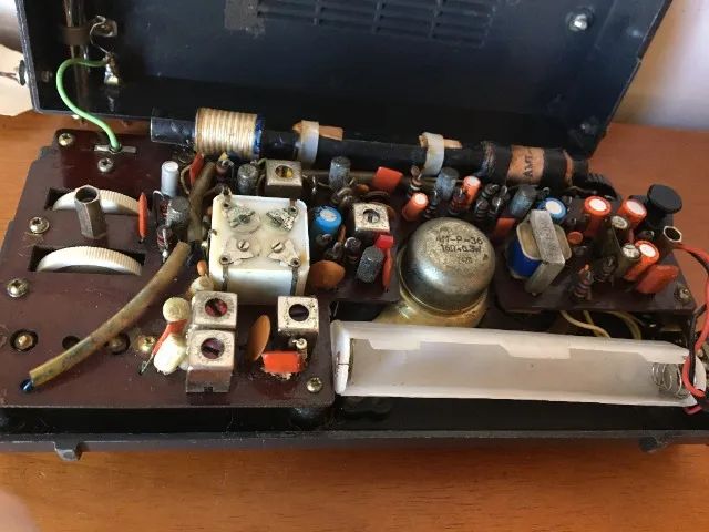 RÁDIO CROWN TR 830 - Foto 4