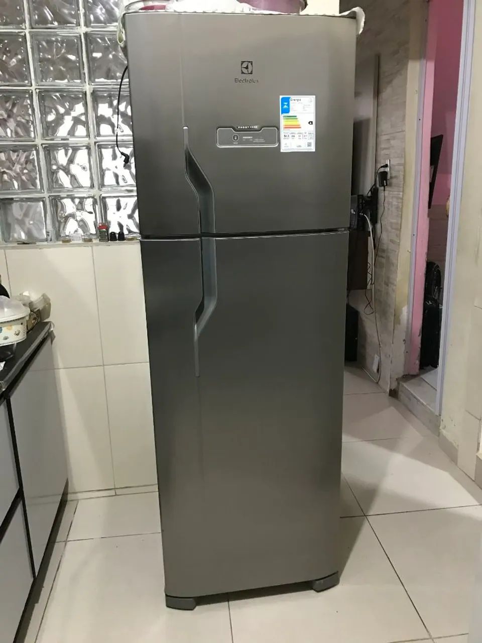 Geladeira Inox Electrolux 