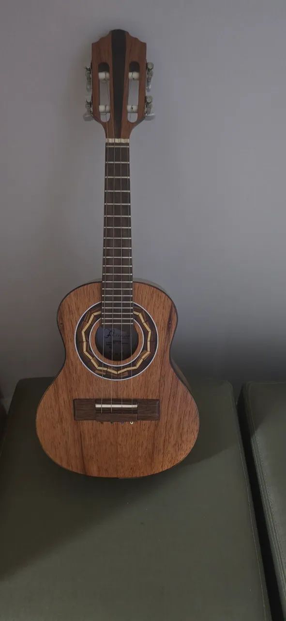 Cavaquinho de luthier 