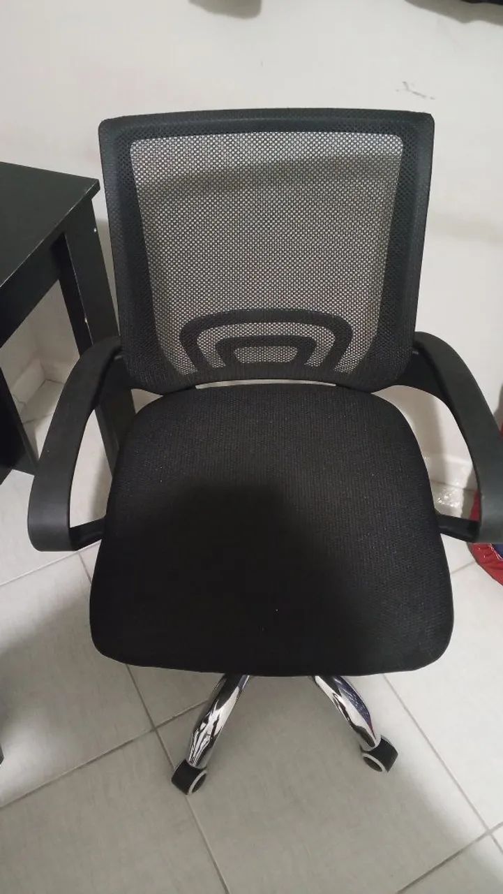 Cadeira e Mesa de escritório  - Foto 2