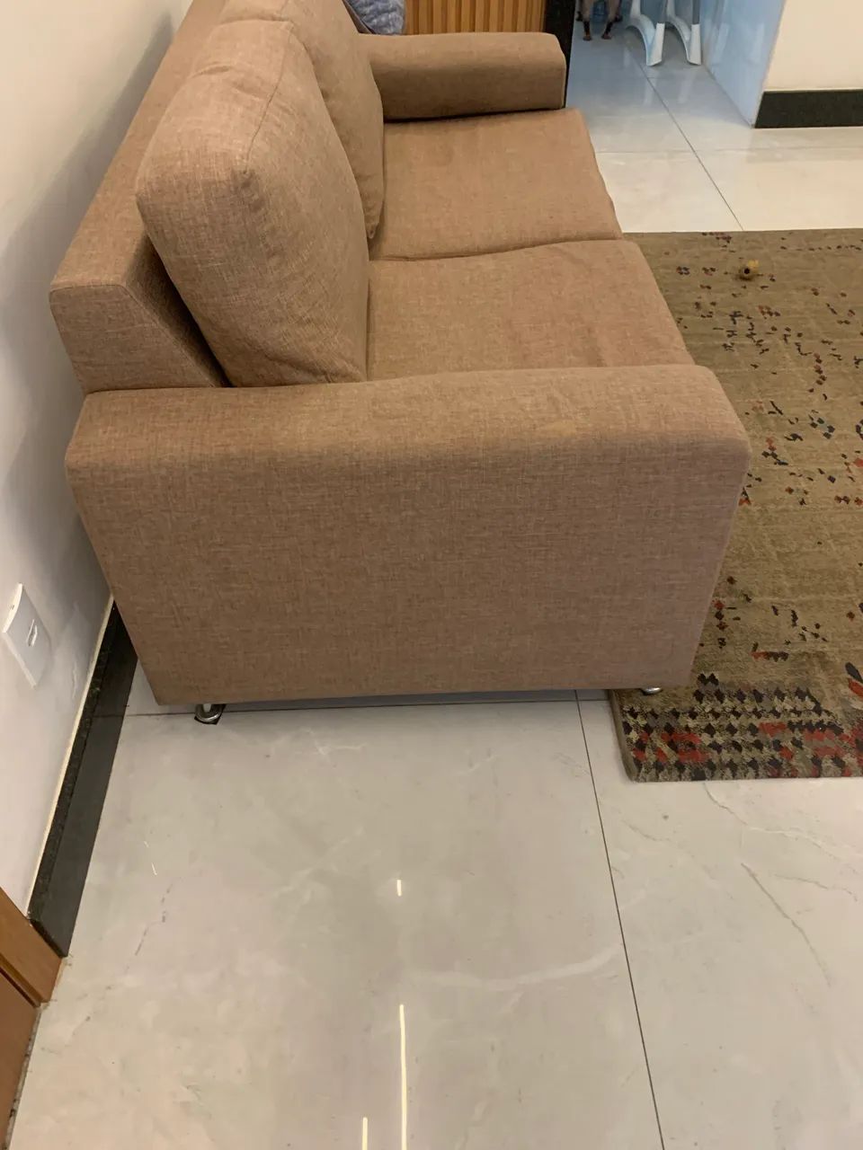 Vendo lindo sofá-cama de 2 lugares - Foto 2