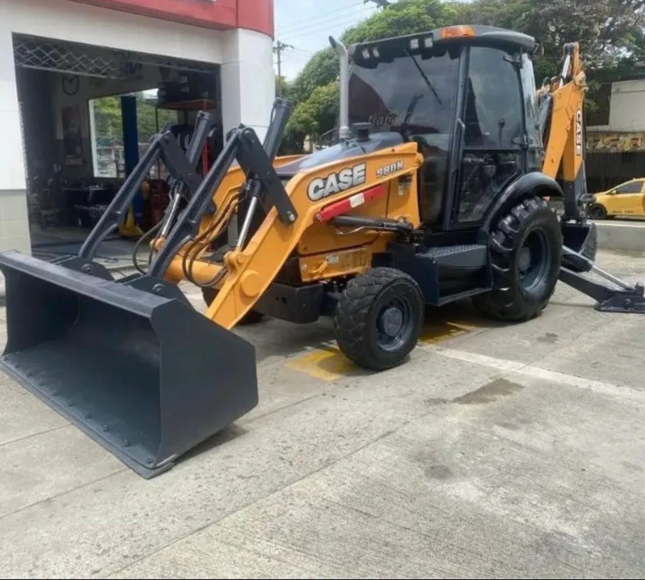 Retroescavadeira CASE ano 2018 (entrada + parcela) - Foto 4