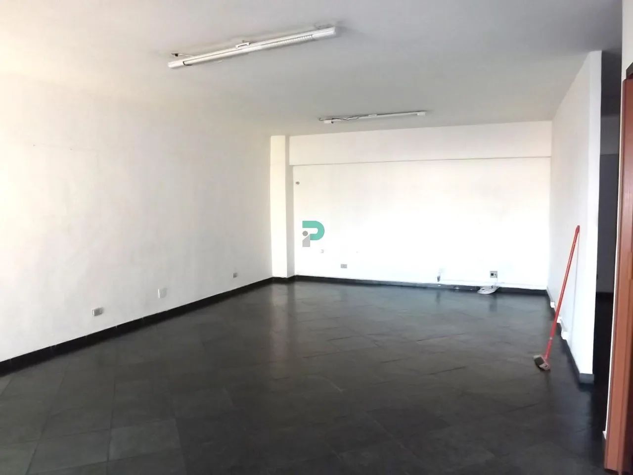 Sala Comercial para Locação em Mogi das Cruzes, Centro, 1 banheiro - Foto 3