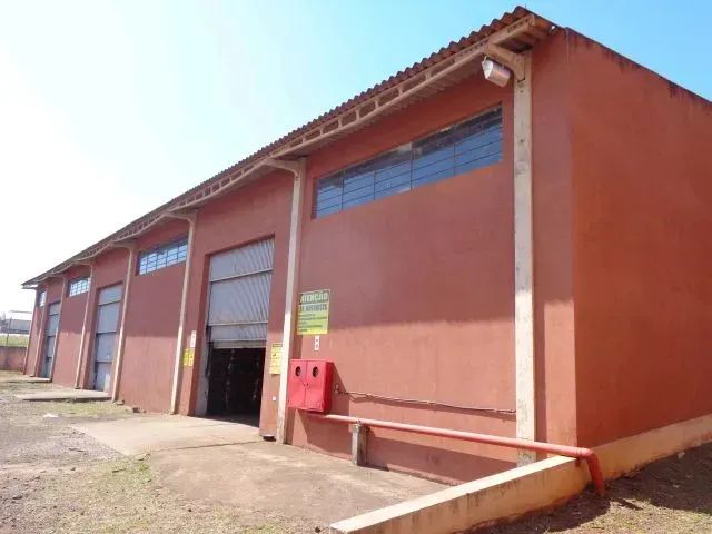 Galpão/Depósito/Armazém para aluguel tem 320 metros quadrados