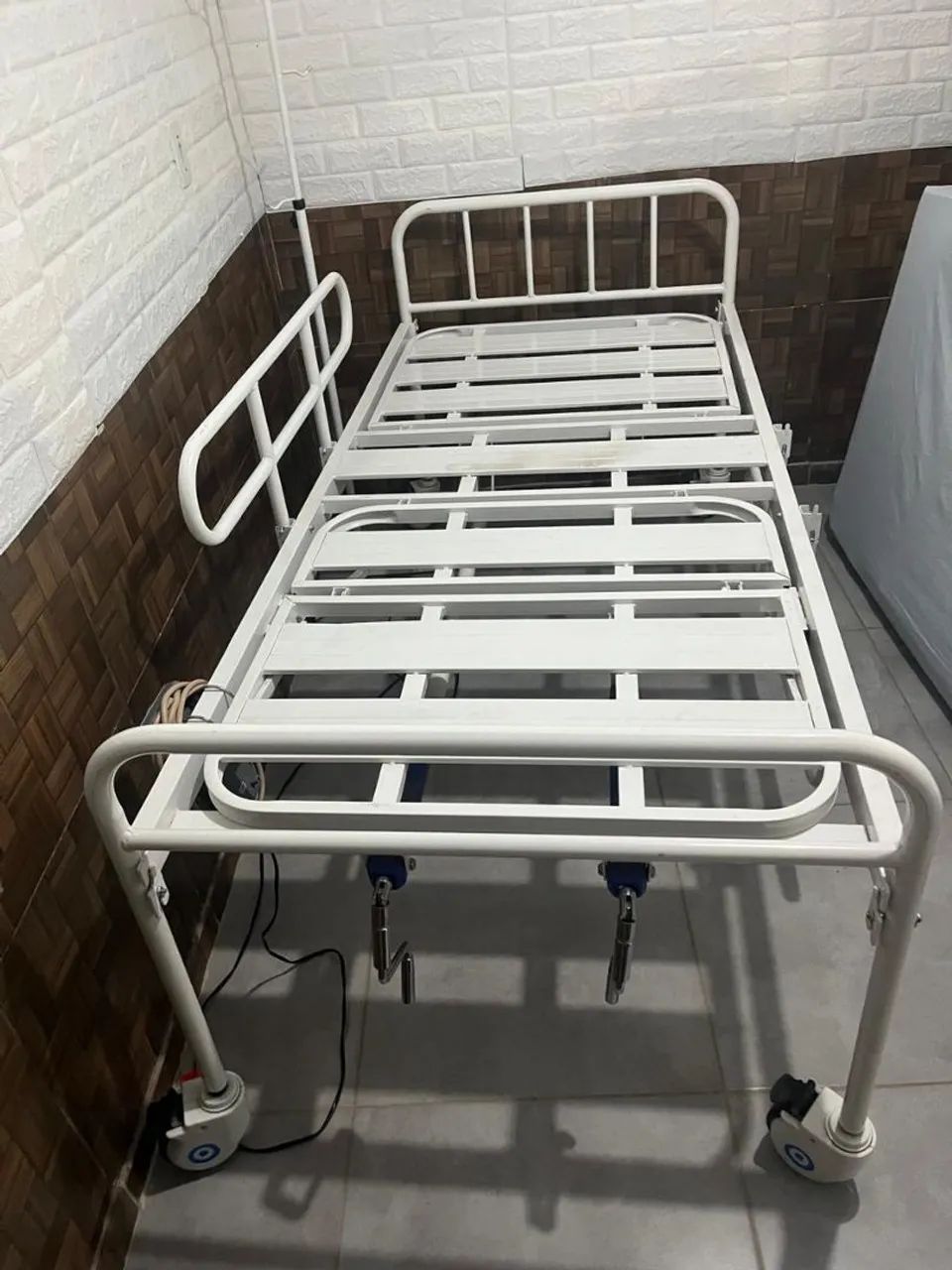 Cama hospitalar 