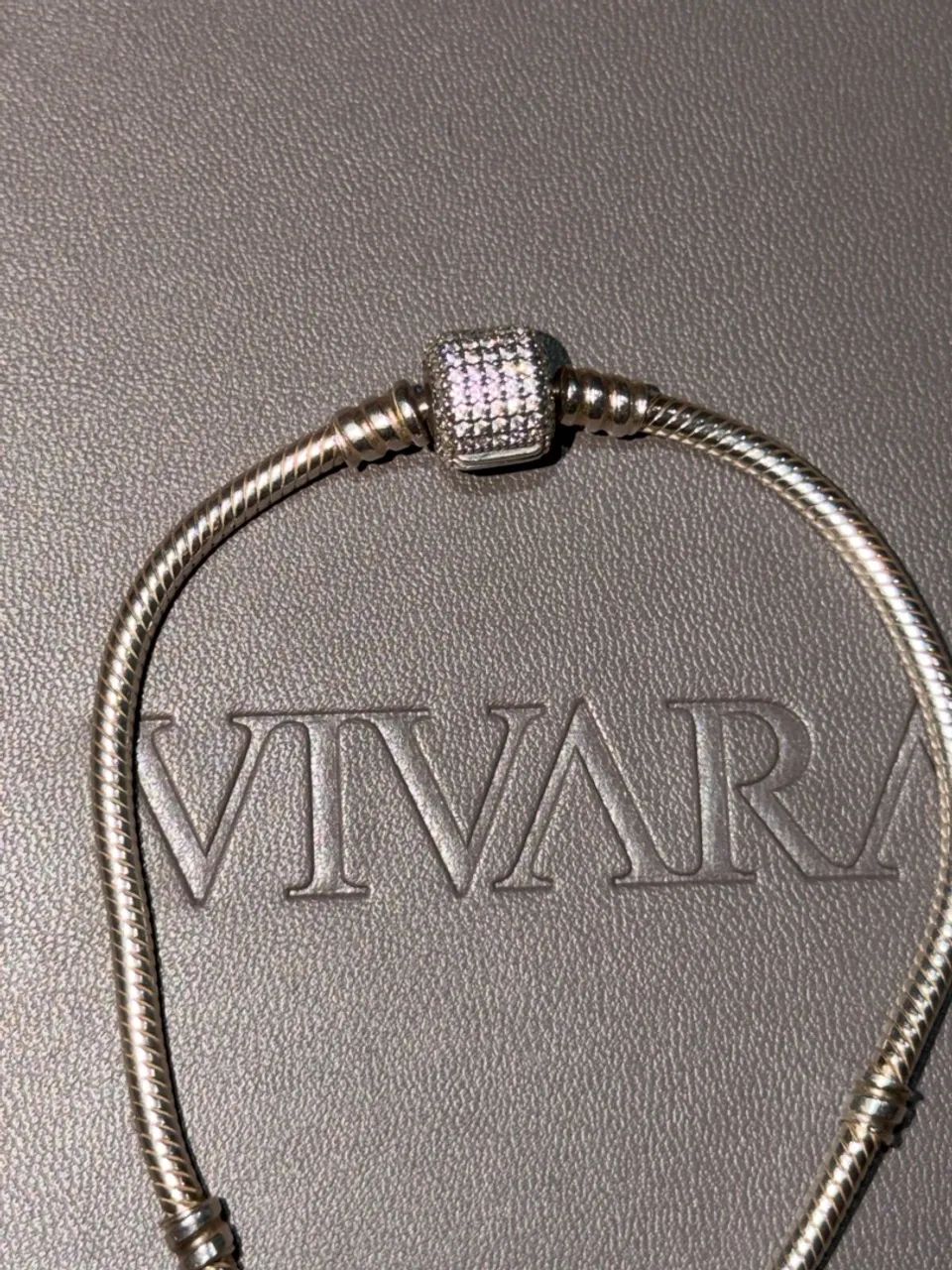Pulseira Pandora cravejada barril 