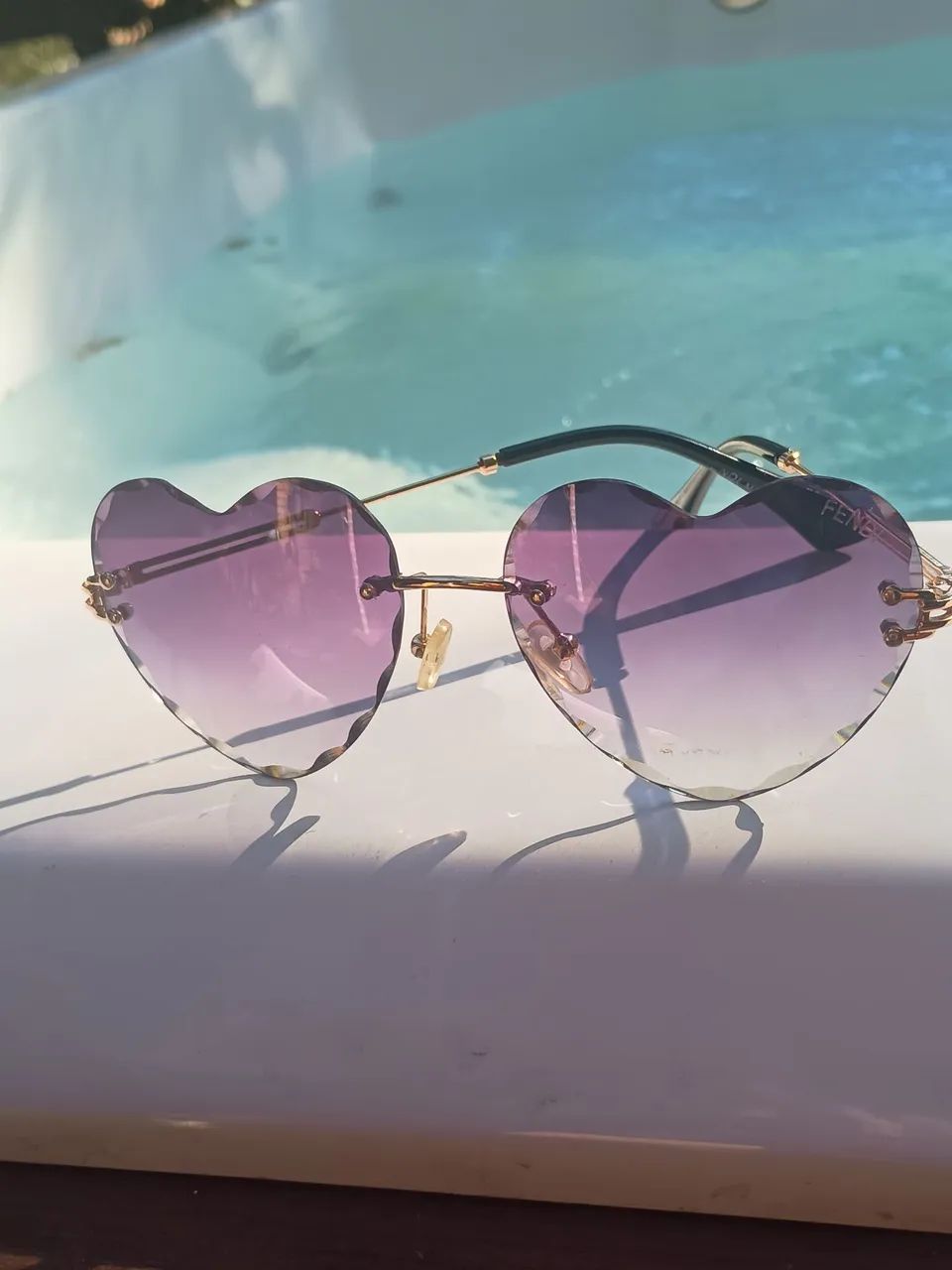Óculos de Sol de Coração marca Fendi - Foto 4