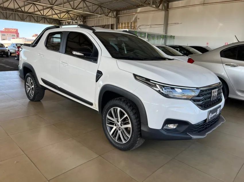 Fiat Strada Volcano 1.3 Flex 8V CD Aut. 2025 - Foto 2