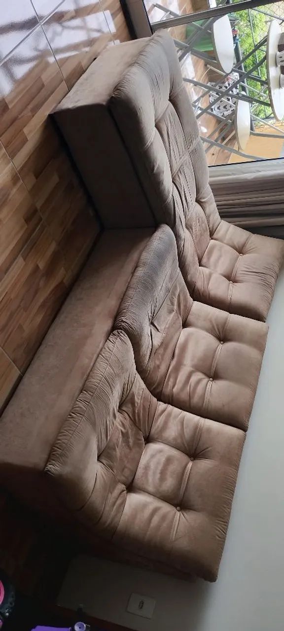 Sofá 2 lugares s/braço e 1 chaise.